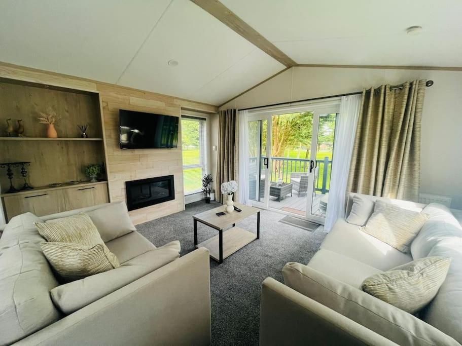 Willa Hideaway Retreat With Hot Tub York Zewnętrze zdjęcie