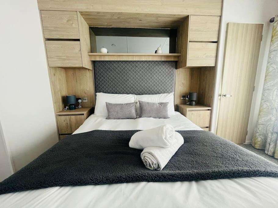 Willa Hideaway Retreat With Hot Tub York Zewnętrze zdjęcie